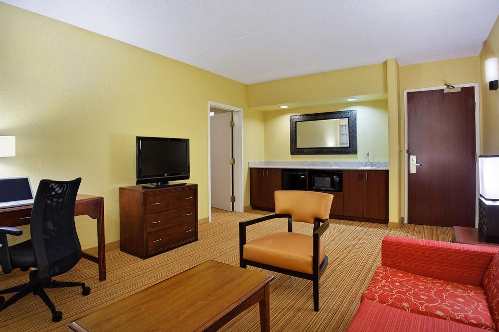 Courtyard Tampa Downtown Hotel Exterior foto