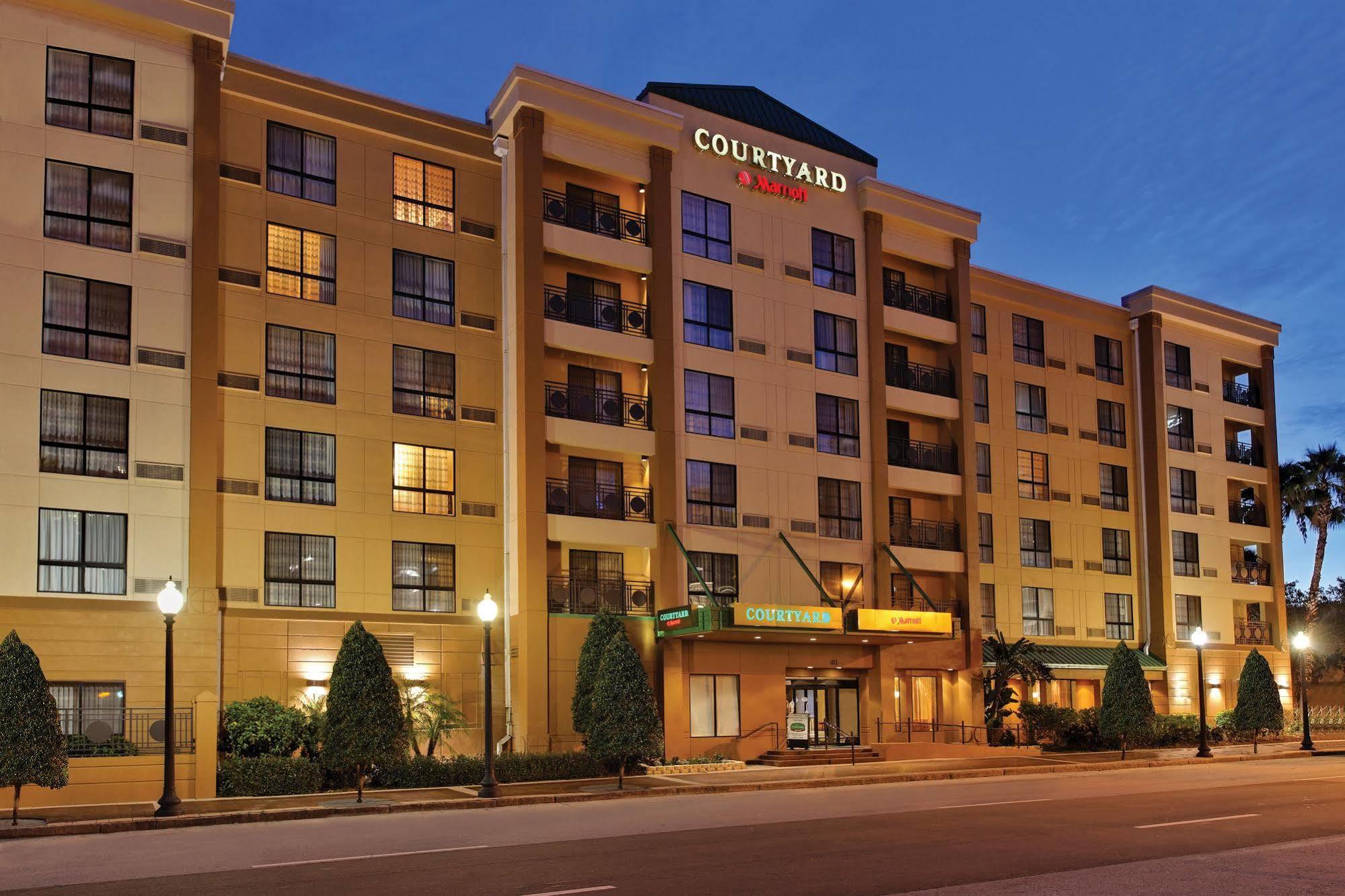 Courtyard Tampa Downtown Hotel Exterior foto